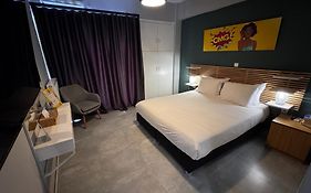 Connect Studios & Apartments
